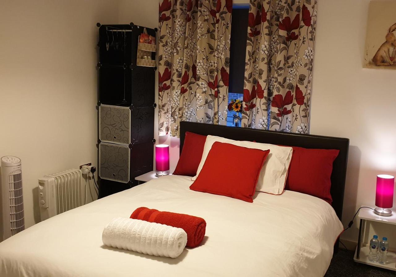 M&B Haven - Sittingbourne Apartment Bagian luar foto