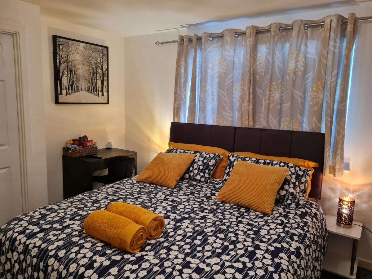 M&B Haven - Sittingbourne Apartment Bagian luar foto