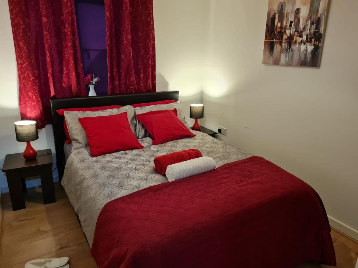 M&B Haven - Sittingbourne Apartment Bagian luar foto