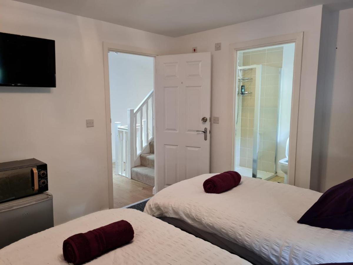M&B Haven - Sittingbourne Apartment Bagian luar foto