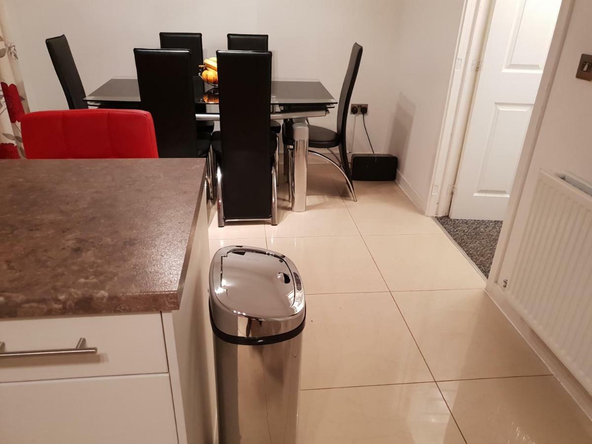 M&B Haven - Sittingbourne Apartment Bagian luar foto