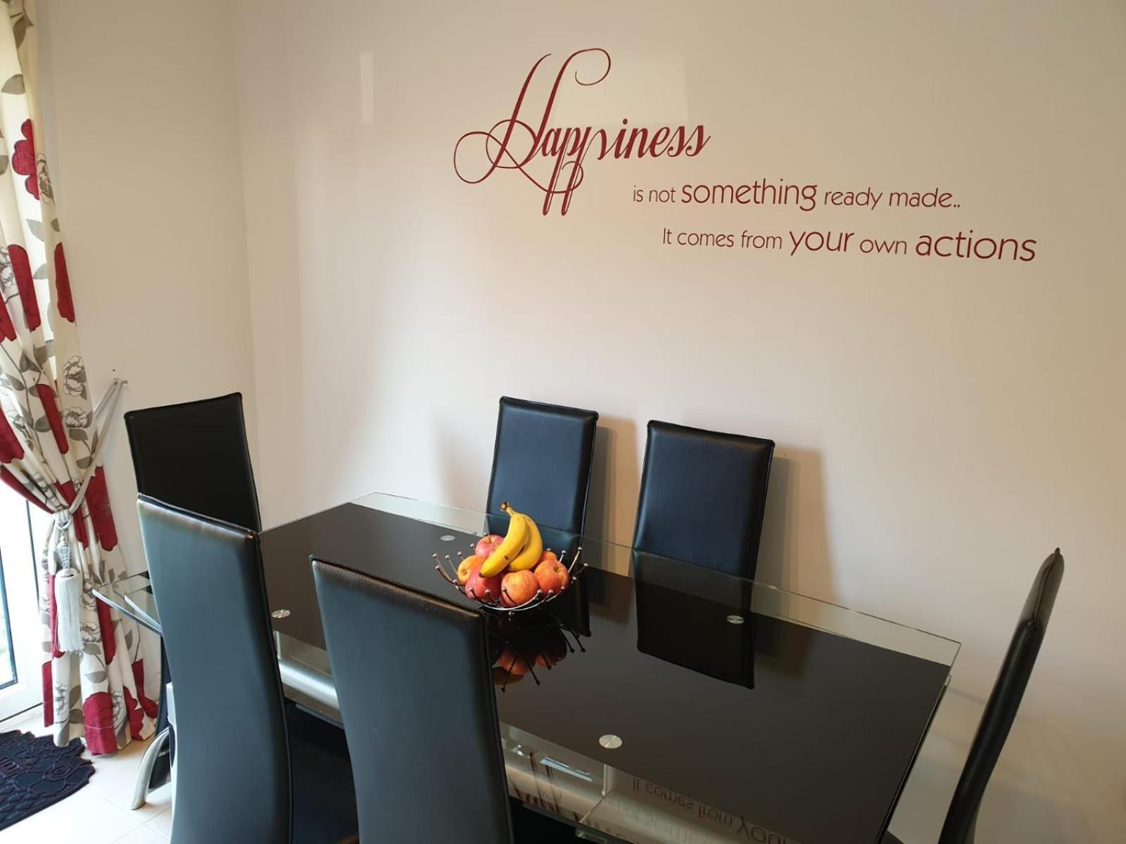 M&B Haven - Sittingbourne Apartment Bagian luar foto