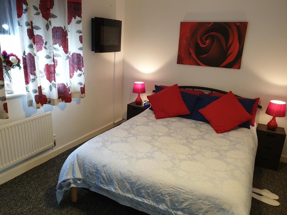 M&B Haven - Sittingbourne Apartment Bagian luar foto